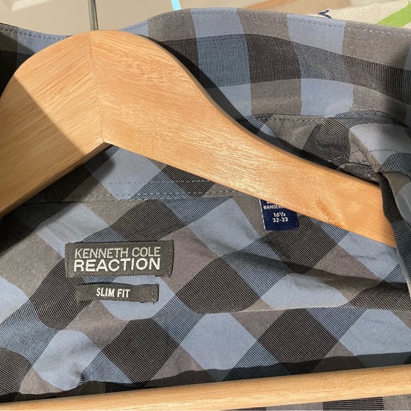 Large Button Up - Picture 2 of 2